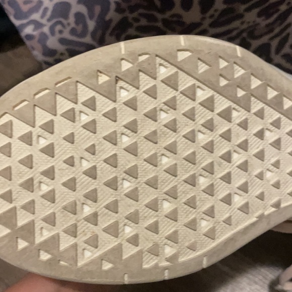 Light pink Nike air tennis shoes. Worn once! - Picture 4 of 5